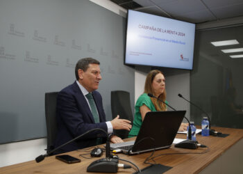 Campaña de ayuda a la Declaración de la Renta en el medio rural / JCYL