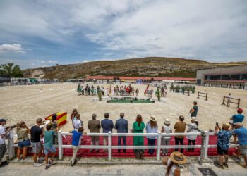 Desfile de participantes del Campeonato de España de Equitación con Ponis celebrado en el entro Ecuestre de Castilla y León en Segovia.