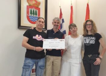 Entrega de la recaudación del festival solidario / AYTO. DE HONTANARES DE ERESMA