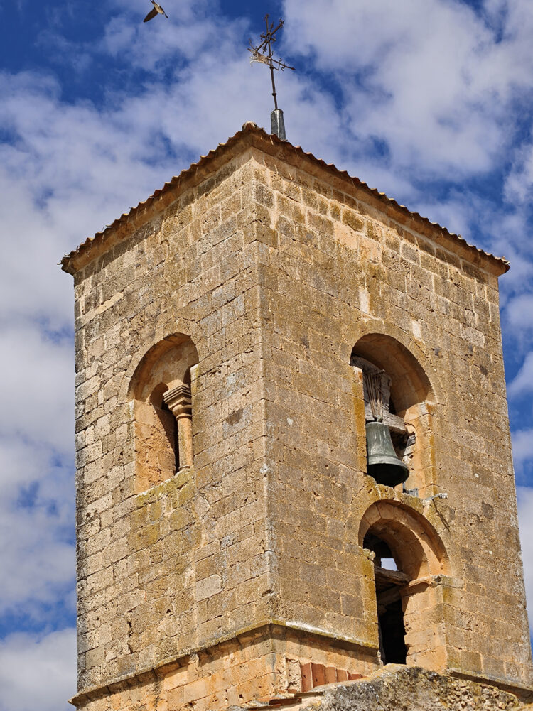 Iglesia de Nuestra Señora de las Dehesas, en Navares de Ayuso.