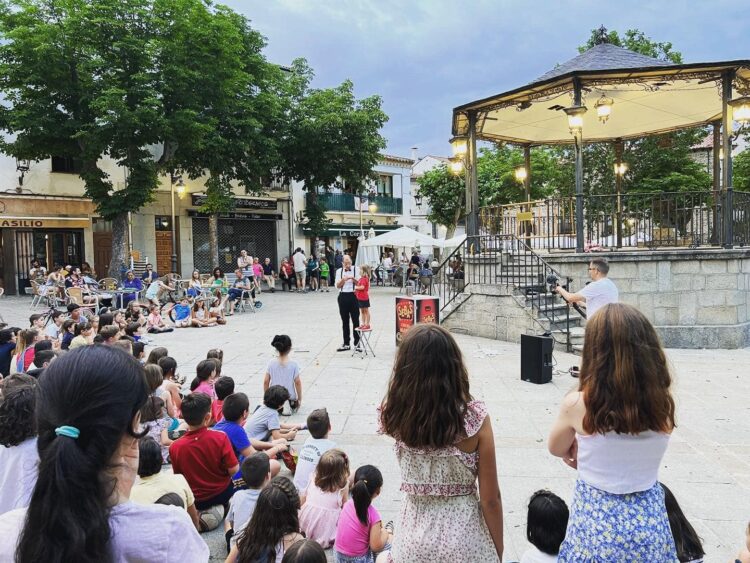 Comienza una nueva edición del Festival Internacional de Magia de El Espinar 1 Actuación del festival en ediciones anteriores / E.A.