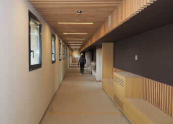 Obras en el Edificio 'Santiago Hidalgo' para la facultad temporal de Enfermería. / HÉCTOR CRIADO