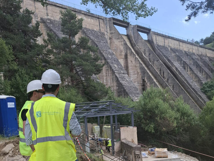 Concluye el segundo escalón del vaciado del embalse de El Tejo 1 Actuaciones en la presa de El Tejo, en El Espinar. / CHD