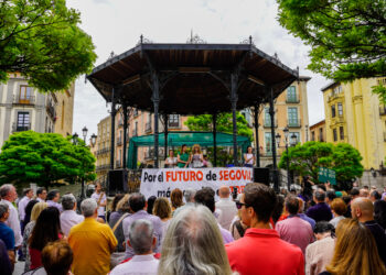 Protesta por la reducción de paradas de tren - Héctor Criado