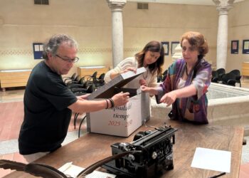 La delegada territorial ha participado en el cierre de la cápsula / JUNTA DE CASTILLA Y LEÓN
