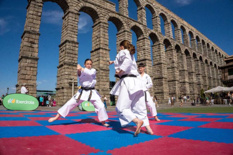 El Tour Universo Mujer arranca con una maratón de zumba 1 Tour Universo Mujer.