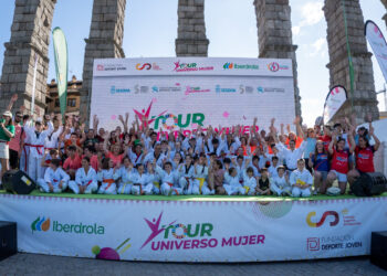 Tour Universo Mujer - Héctor Criado