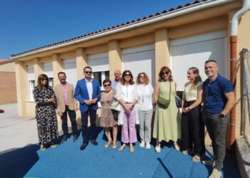 Visita al CRA ‘Entre dos Ríos’ de Cabezuela / JCYL