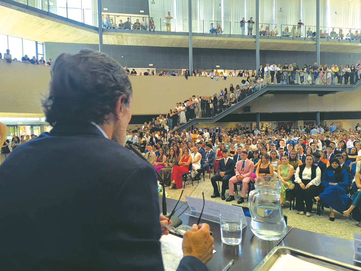 acto-de-graduación-facultad-educación-