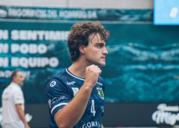 Brais González durante un encuentro del curso pasado./ROBER PASTORIZA