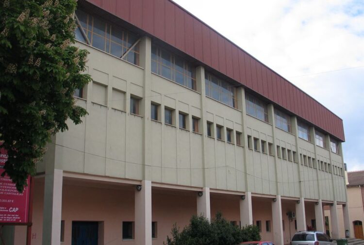 El II Open de dardos Ciudad de Cantalejo entra en escena 1 Polideportivo Las Adoberas, lugar de la cita./AYTO. DE CANTALEJO