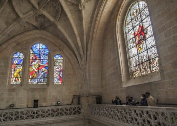 Visita a las vidrieras de la catedral de Segovia. / KAMARERO