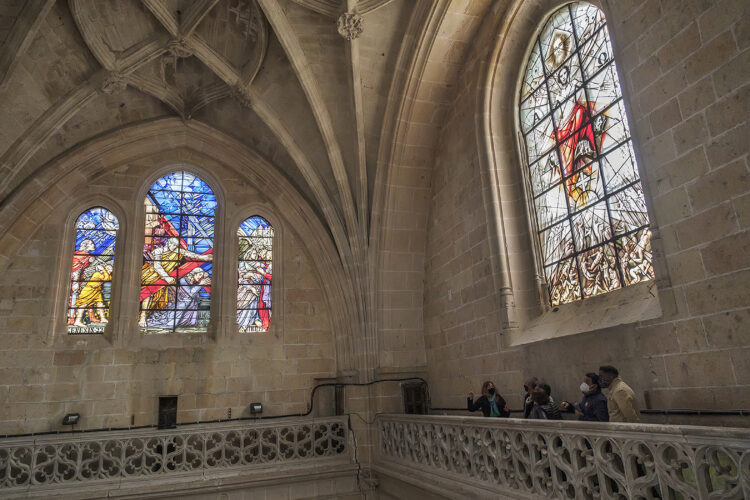 El Arte de la Vidriera 1 Visita a las vidrieras de la catedral de Segovia. / KAMARERO