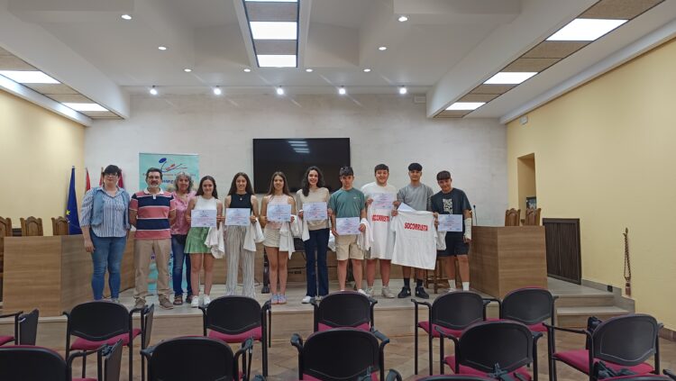 Entrega de los certificados / ESCUELA SEGOVIANA DE SOCIRRISMO