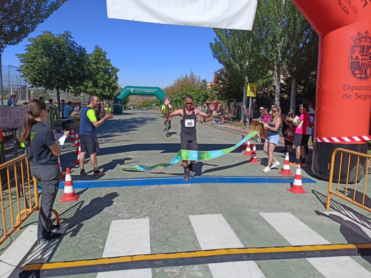 Instantánea acerca de una Carrera Pedestre celebrada en la presente temporada./DIP. SEGOVIA