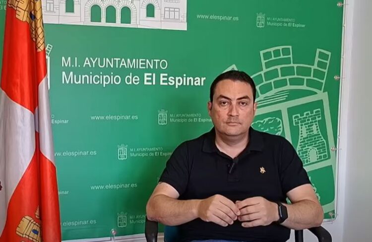 El alcalde de El Espinar pide a la CHD aplazar el segundo vaciado de El Tejo 1 El alcalde pide a la CHD aplazar el segundo vaciado de ‘El Tejo’ / AYTO. EL ESPINAR