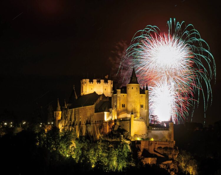 El espectáculo de fuegos artificiales cierra las fiestas el 29 de junio./E.A.