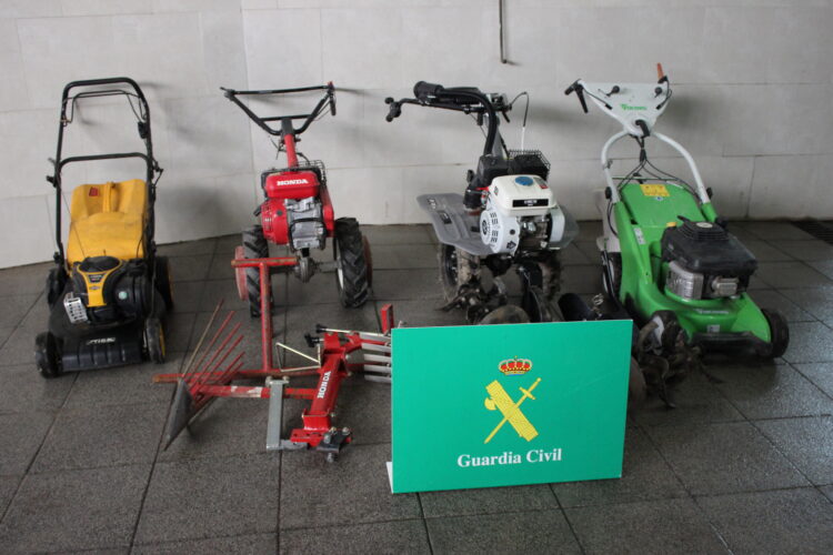 Material recuperado / GUARDIA CIVIL