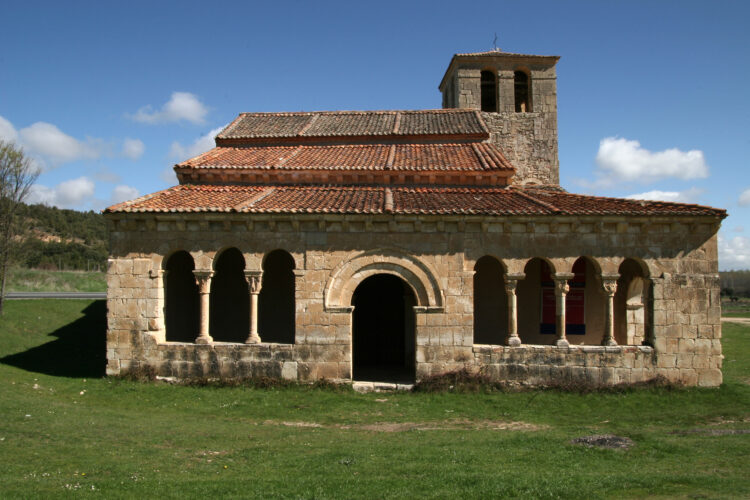 Ermita de la Virgen de las Vegas en Santiuste de Pedraza / FUNDACIÓN SANTA MARÍA LA REAL