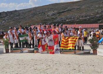 Los ganadores de la última jornada del Nacional posan en el podio./FHCYL