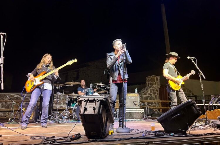 Instantes de la pasada edición del festival de rock en la localidad / AYTO. DE LA LOSA