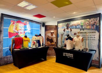 Distintas piezas de la exposición ‘Leyendas Olímpicas’ del Museo del Deporte que acoge la Casa Joven./AYTO. SEGOVIA