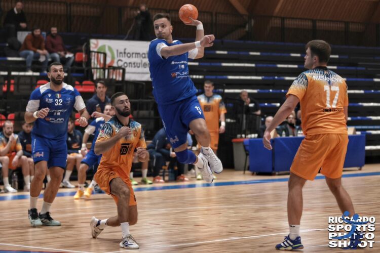 Davide Pugliese, nuevo fichaje del Balonmano Nava 1 nava 2