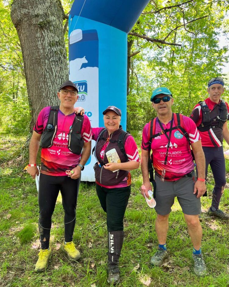 Éxito en la primera prueba del club Segovia Orientación 1 La comitiva del club segoviano durante una jornada./SEGOVIA ORIENTACIÓN