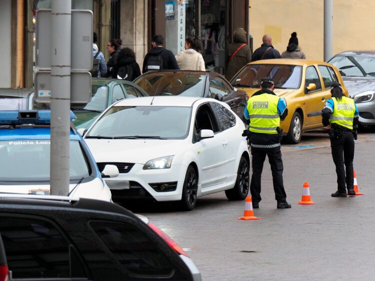 Intervenciones de la Policía Local del martes 1 Control Policial./E.A.