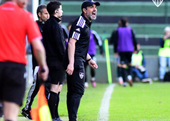 Ramsés Gil durante un encuentro con la Segoviana del curso pasado./J.M-G.S