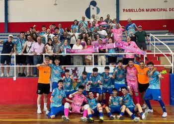 El cadete del San Cristóbal celebra su clasificación en Albolote/CD. SAN CRISTÓBAL