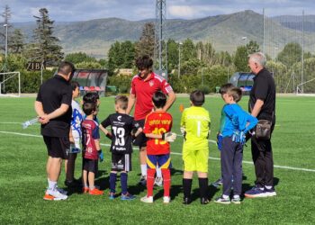 Un instante durante la jornada de captación de porteros con la presencia de Héctor Oliva./JUAN MARTÍN-G. SEGOVIANA