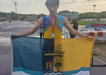 Un integrante del club segoviano en la cita en Valladolid./SPORTING SEGOVIA