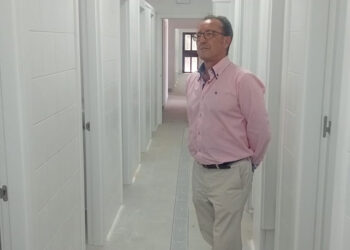 El alcalde de Palazuelos de Eresma visitando las nuevas instalaciones