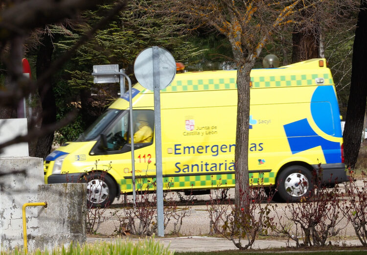 Detenido el portero de un local de Salamanca por matar de una puñalada a un hombre 1 La víctima, un hombre de 42 años, intentaba acceder al local a eso de las cuatro de la madrugada. / R. Valtero