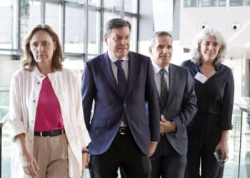 El Consejero de Economía presenta el programa DigitalICE. / Rubén Cacho