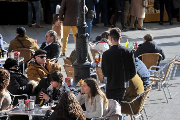 Registradas más de 300 inspecciones por infringir en 2024 la Ley Antitabaco 1 La prohibición de fumar en las terrazas de los bares, una de las medidas más polémicas del nuevo proyecto de Ley. / E.A.