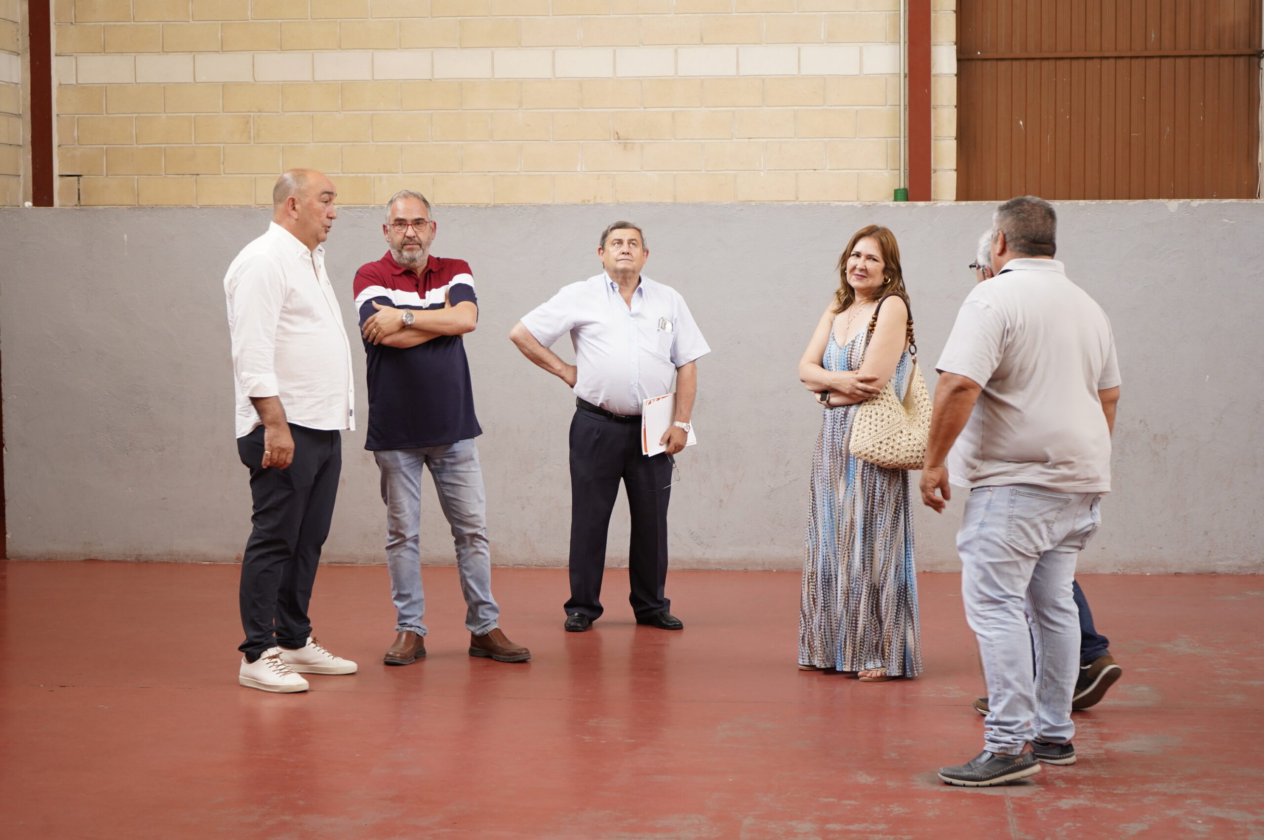 De Vicente visita seis pueblos de la zona norte de la provincia 3 Visita a Campo de Cuéllar / DIPUTACIÓN