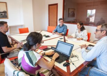 Sesión ordinaria de la mesa de Diálogo social. / DIPUTACIÓN