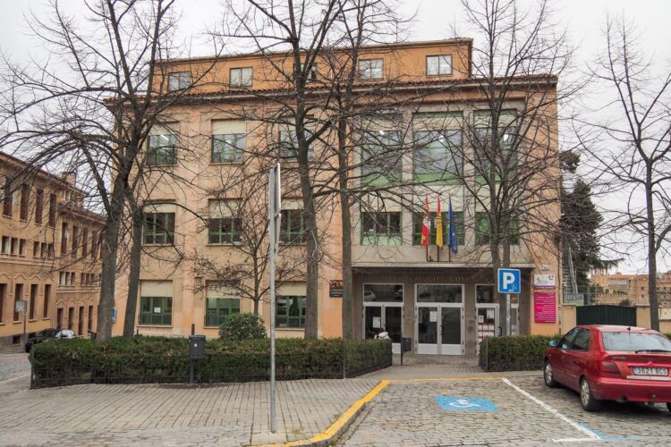 San Lorenzo Team gana en la Olimpiada Nacional de Ingeniería Industrial 1 250128 IES Instituto Ezequiel Gonzalez Hector Criado 1