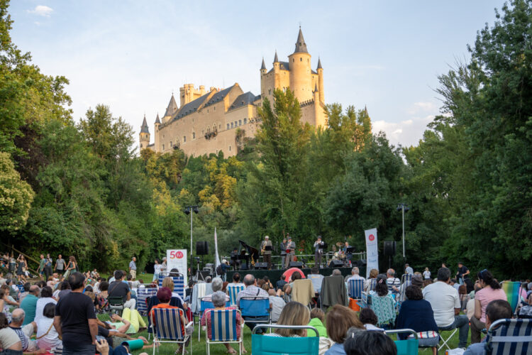 Concierto de La Original Cartoon Band Museg al Natural - Héctor Criado