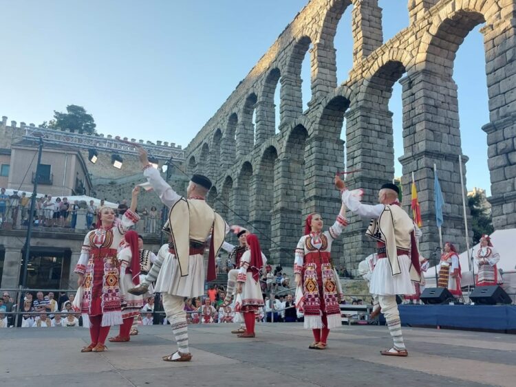 El festival de La Esteva cautiva a los espectadores 1 La agrupación búlgara ‘Gotse Delchev’/AYUNTAMIENTO DE SEGOVIA