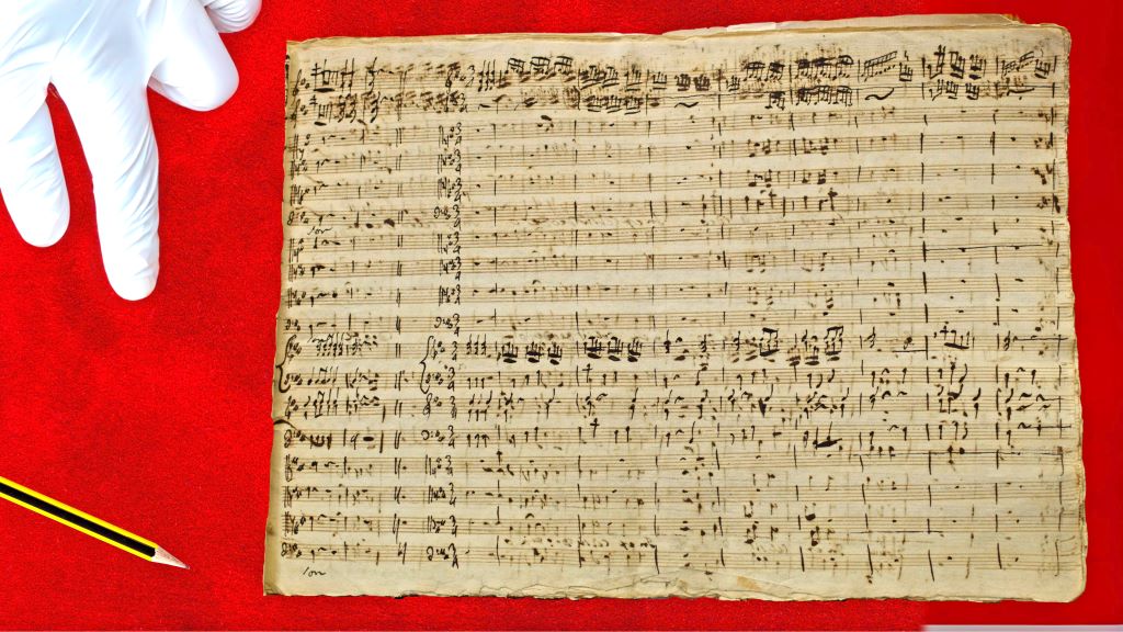 La Misa para la Consagración del Altar vuelve a sonar en la Catedral 2 Partitura original del S.XVIII del maestro de capilla Montón y Mallén.