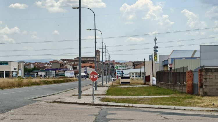 Cortes de tráfico por obras en las carreteras CL-603 y SG-205 a su paso por Cantalejo 1 Foto de archivo. Vista de la localidad / E.A.