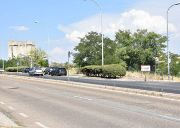 Parcelas en la carretera Riaza, en el barrio de San Lorenzo de Segovia. / A.M
