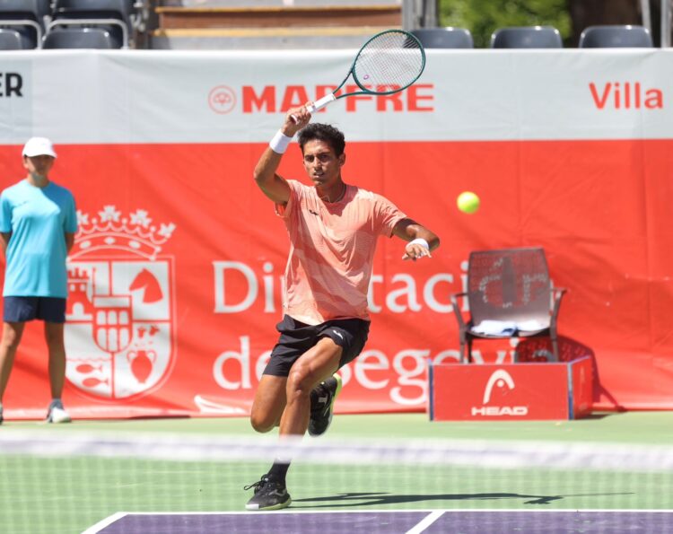 Tres españoles en los octavos de final del Open de Castilla y León 1 El tenista burgalés Nicolás Álvarez.