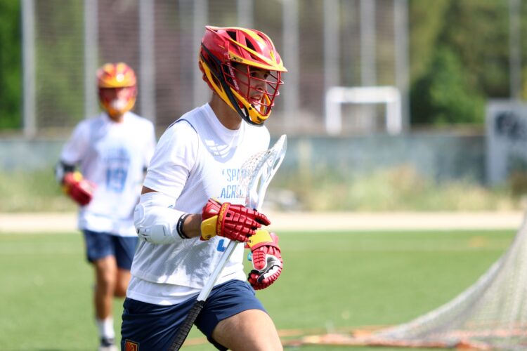 Cándido Cantalejo durante un entrenamiento con la selección española de lacrosse.