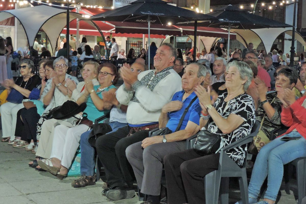 FondiFolk homenajea a “Zapatones” 3 Feliz y agradecido.