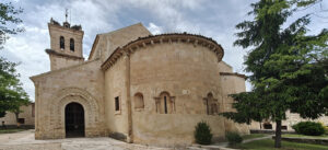 Por los alrededores del arroyo Prádena 3 Iglesia románica de San Pedro, en San Pedro de Gaíllos.