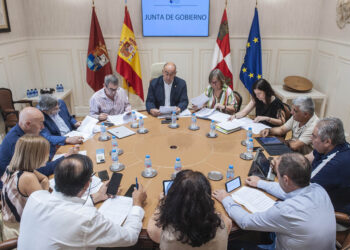 Junta de Gobierno de la Diputación de Segovia . / KAMARERO